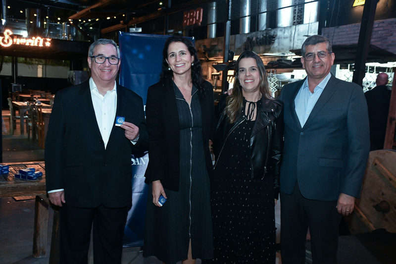 Santa Casa de São José dos Campos homenageia médicos por décadas de dedicação